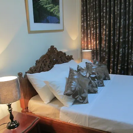 Agustina Apartments